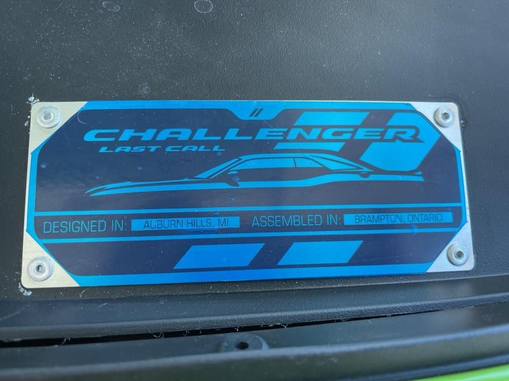 2023 Dodge CHALLENGER Base